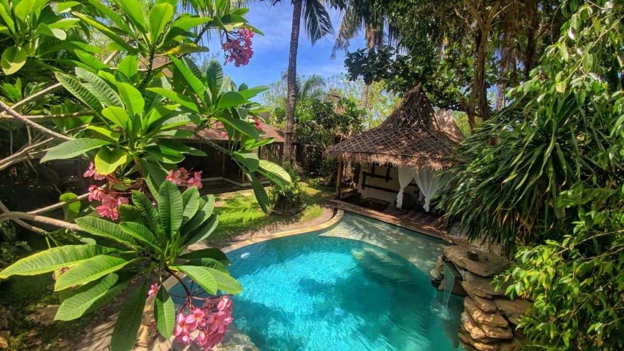 Villa Bhuvana With Private Swimming Pool Gili Trawangan Exterior photo